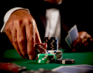 Want to play blackjack at an online casino for real money? Make sure to read this before you choose a casino and make a deposit!